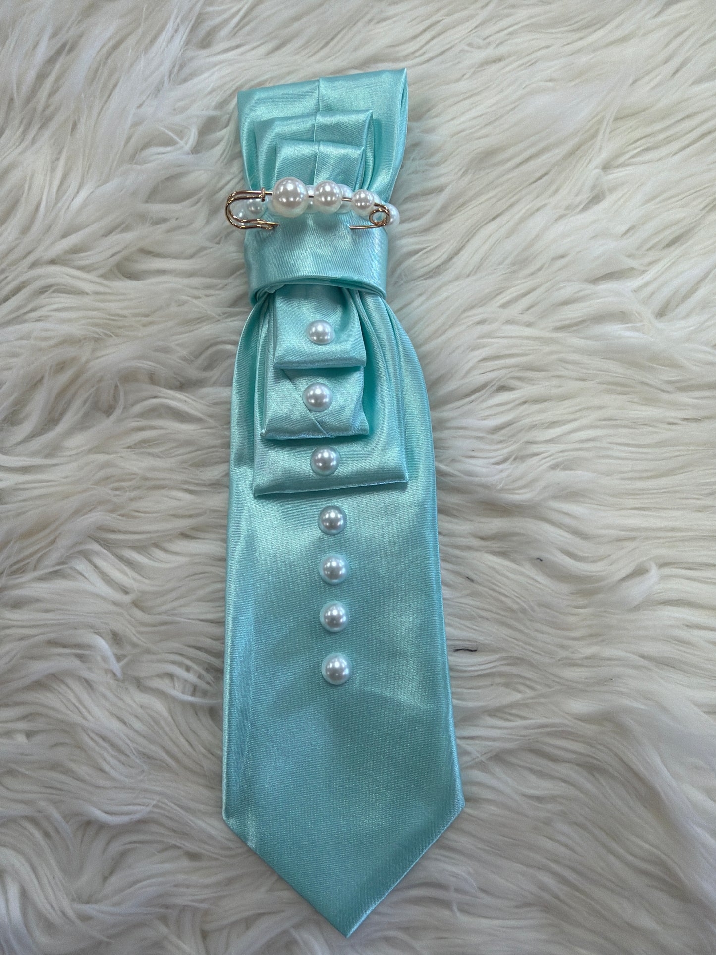 Klassy Knot Tie