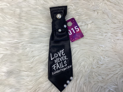 Pretty Patched Knot Tie