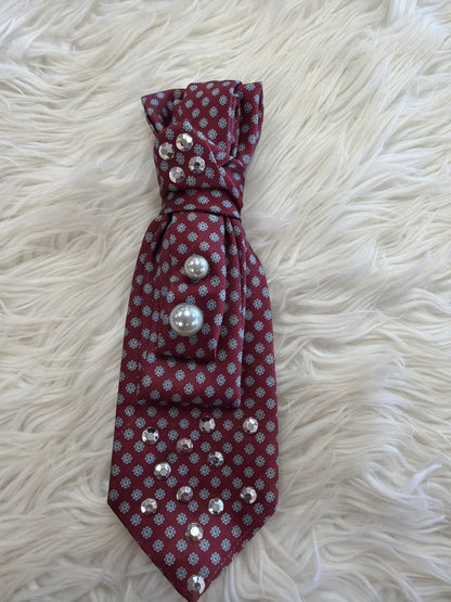 Boujie Knot Tie
