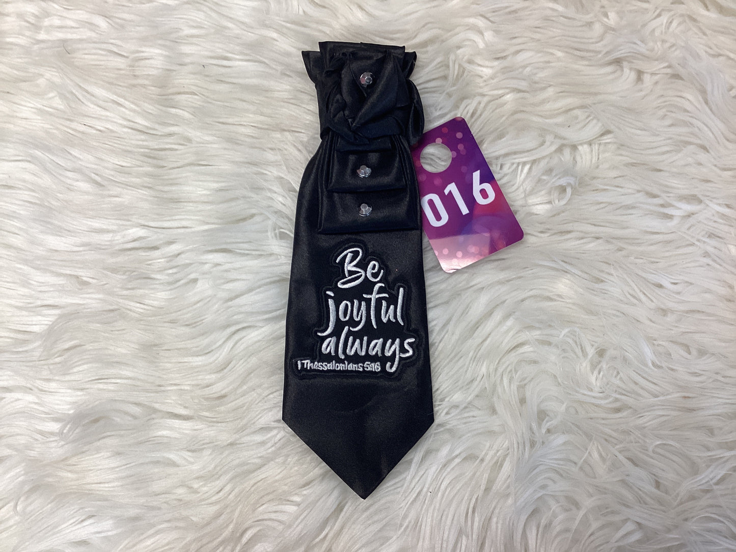 Pretty Patched Knot Tie